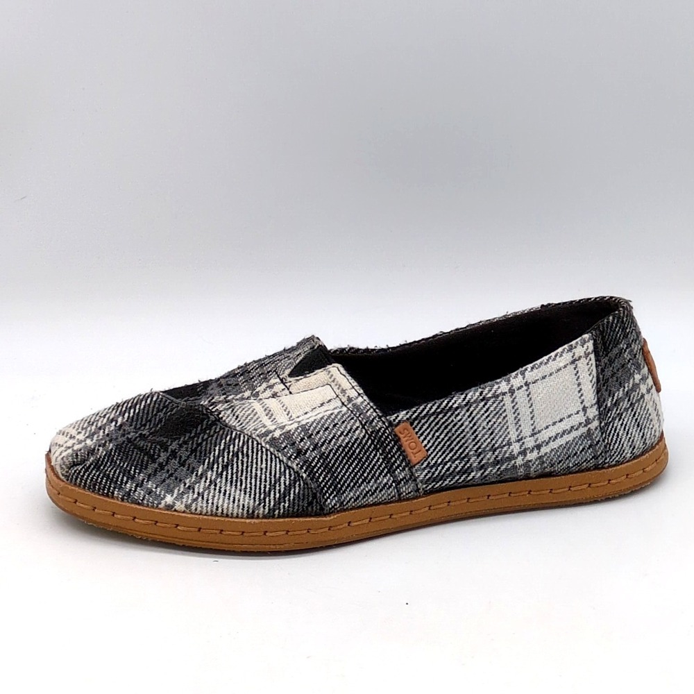 Toms Shoes Womens Black White Plaid 6.5 Slip On Sneaker Walking Comfort Stretch